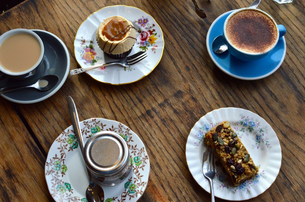 Coffee, tea and cake